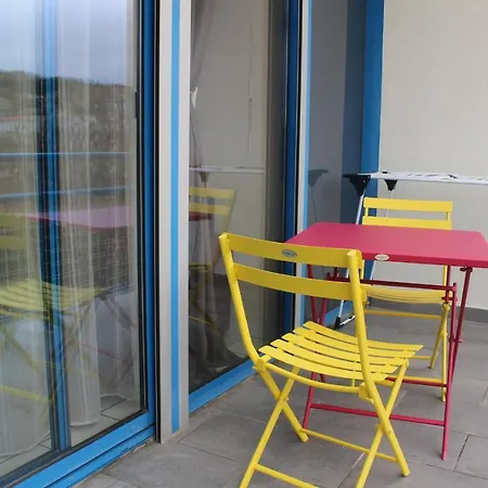 Alma, Face Aux Thermes Apartment