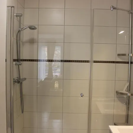 Alma, Face Aux Thermes シャテルギュイヨン