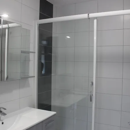 Alma, Face Aux Thermes アパート *